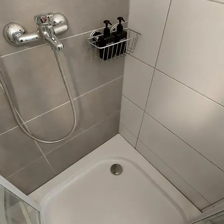 City Pine, Free Parking Apartman